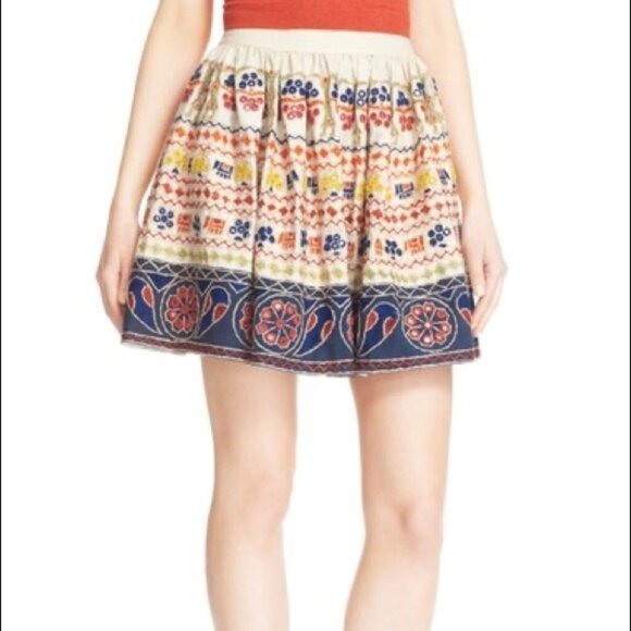 Alice & Olivia NWT  Tania Embroidered Mirror Skirt - Picture 15 of 15